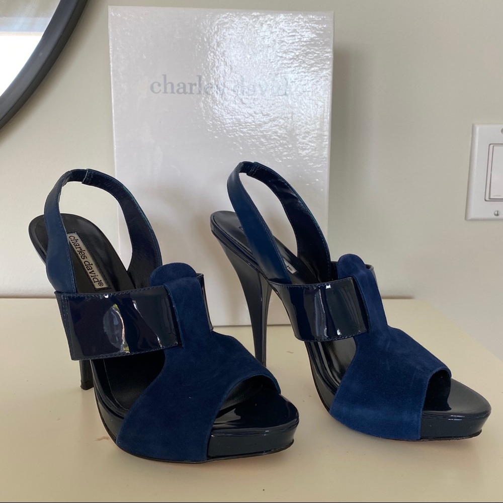 Charles David navy blue heels